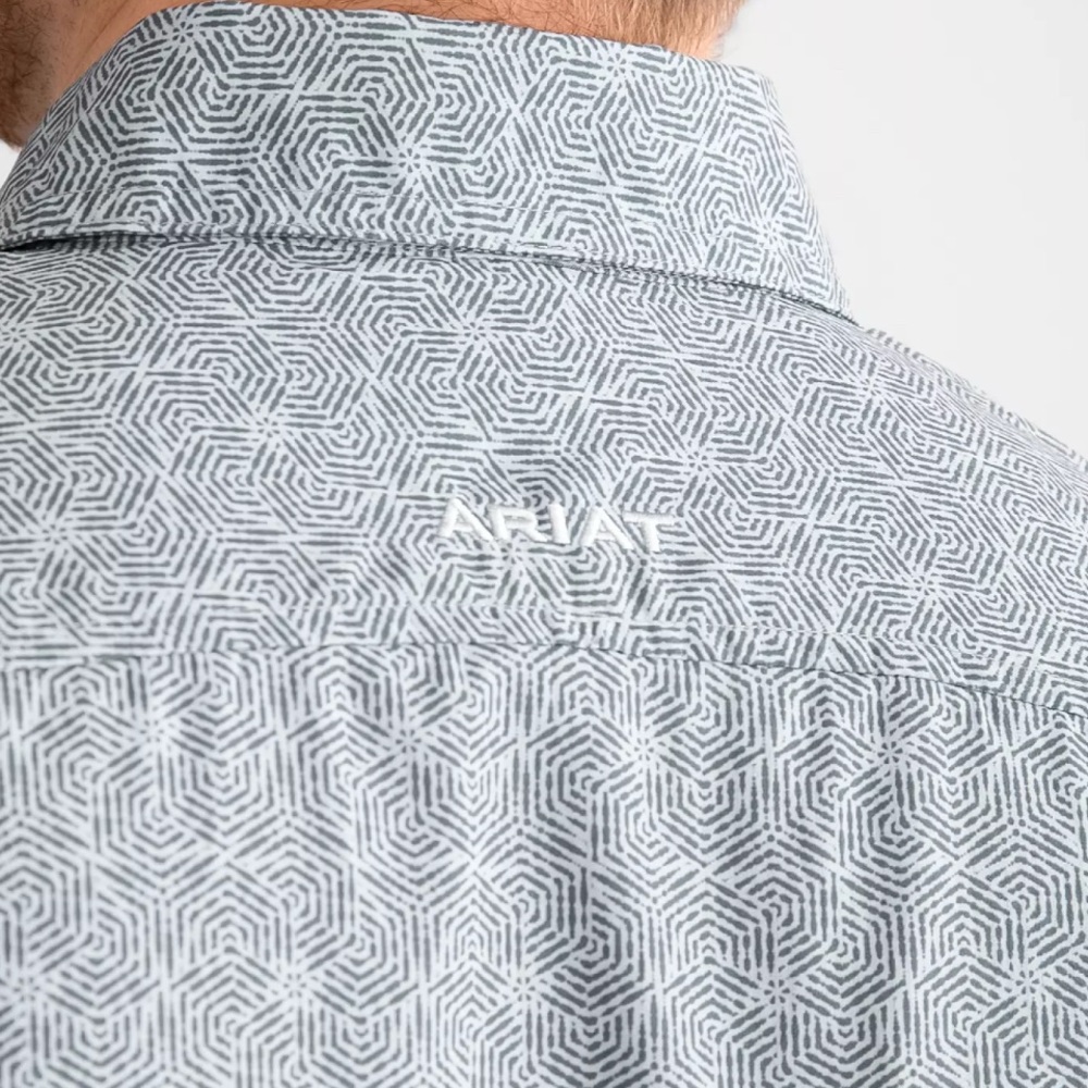 Ariat Vent Tek XL Lightweight easy wash & wear Relaxed Fit Runs Larger - Picture 4 of 11